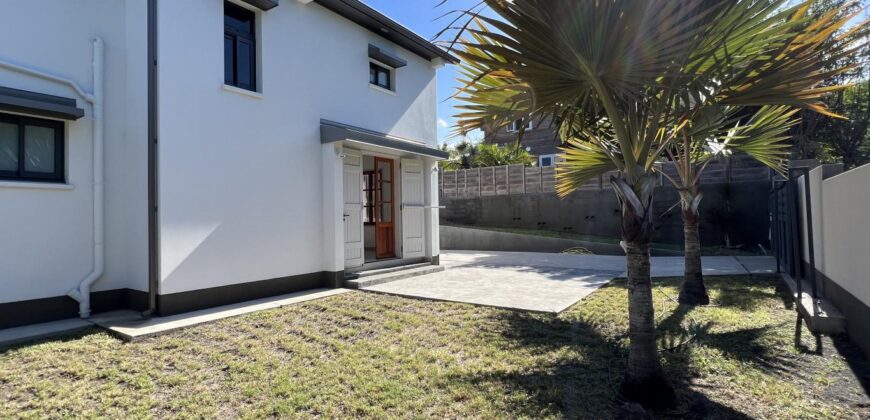 Villa de standing neuve avec une superbe vue sur l’océan, Avirons
