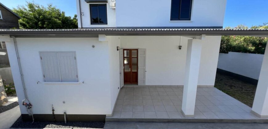 Villa de standing neuve avec une superbe vue sur l’océan, Avirons