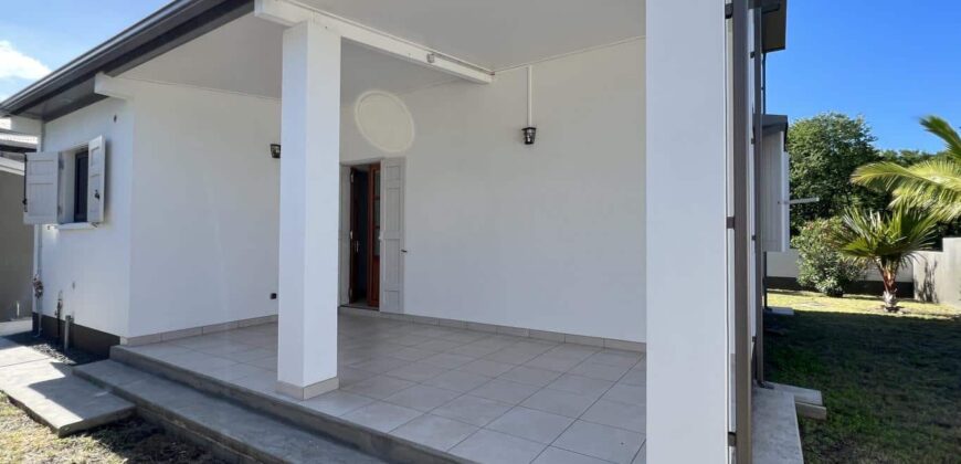 Villa de standing neuve avec une superbe vue sur l’océan, Avirons