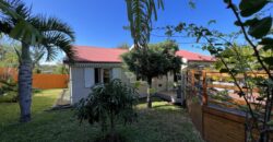 A vendre belle maison F4 avec deux varangues et piscine sans vis à vis, Etang Sale