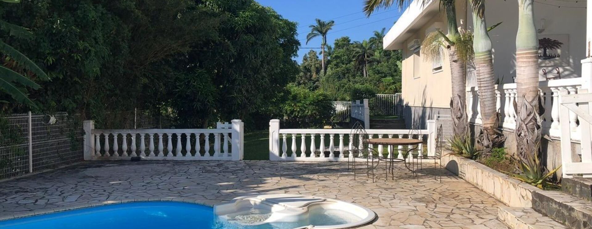 Grande maison de 142m2 de plein pieds La montagne à Saint Dénis